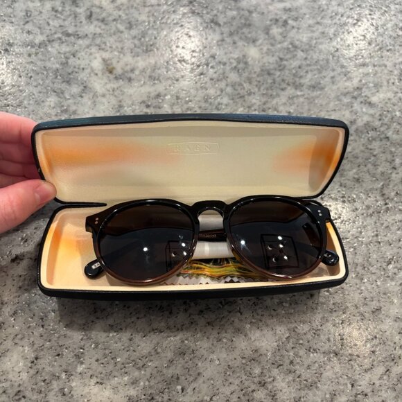 RAEN Remmy Sunglasses in Sierra / Smoke - Picture 1 of 4